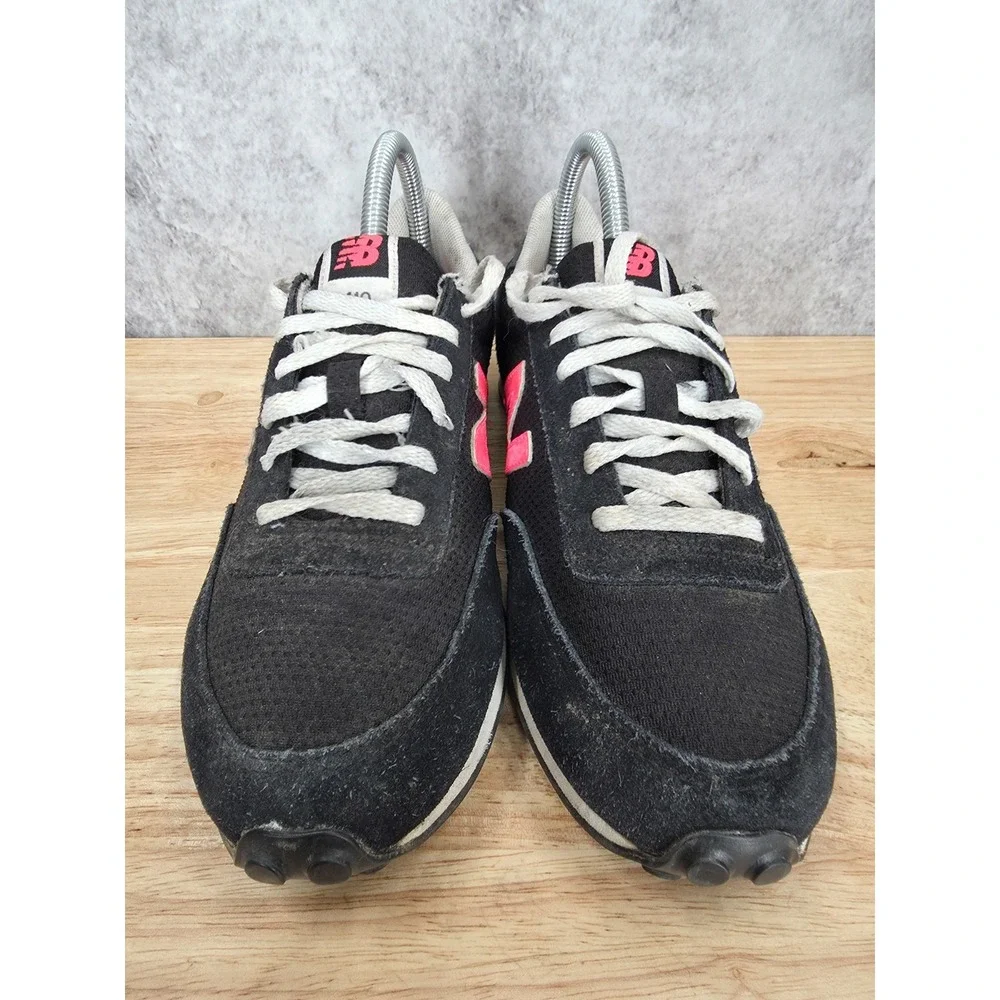 New Balance 410 Running Shoes Womens 8 B Black Pink Suede Sneakers WL410WBA
